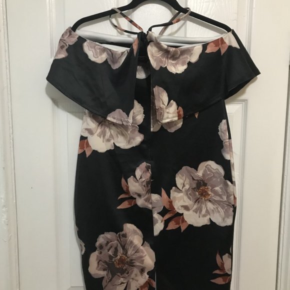 Off Shoulder Floral Dress - Picture 2 of 4